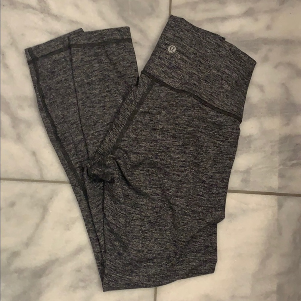 Lululemon yoga pants